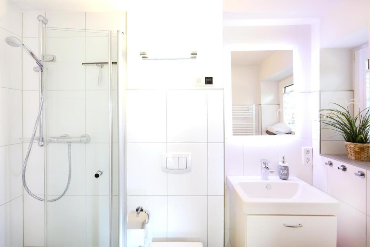 Appartement & Ferienwohnungen Thiess Росток Екстер'єр фото
