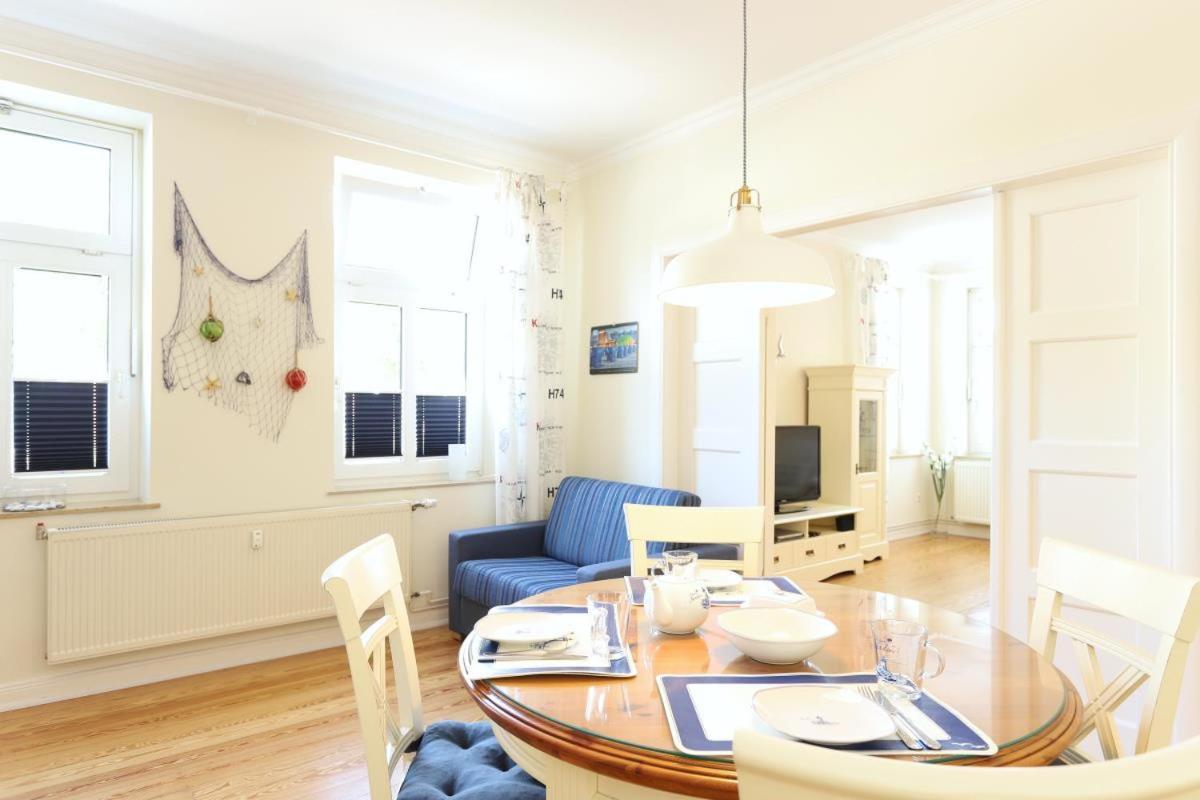 Appartement & Ferienwohnungen Thiess Росток Екстер'єр фото